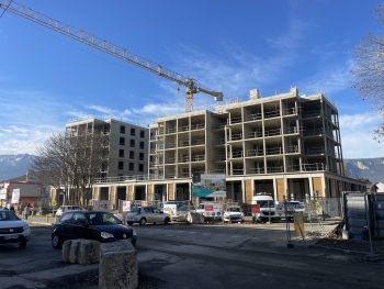 Construction façon DOM INO en terminaison de gros oeuvre + pisé en place à Grenoble (38)