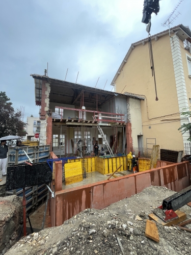 R&eacute;habilitation extension de l'ancienne maison des combattants en bureau &agrave; Voiron ( 38) chantier insolite