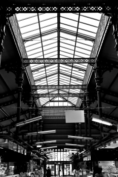 Marché couvert de la Chapelle à Paris (75)