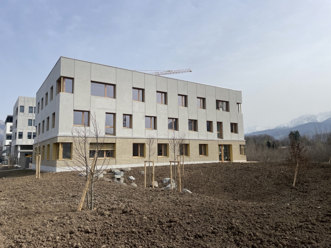 Construction d'un bâtiment tertiaire (38)